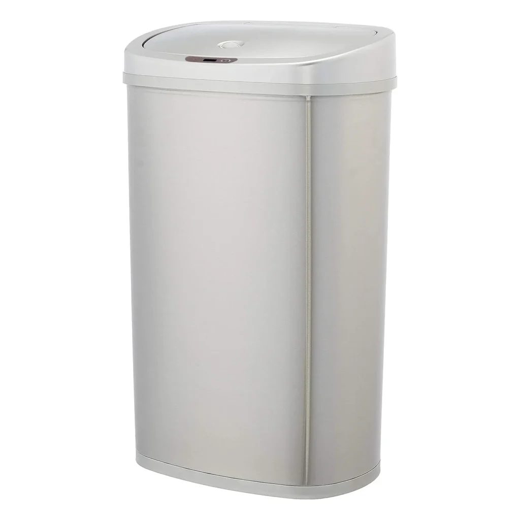 Cubo de Basura automático Amazon Basics 50L